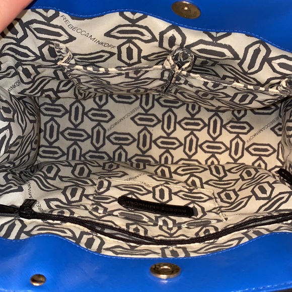 Rebecca Minkoff Blue Envelope Handbag in nearly-mint-condition - Picture 10 of 11